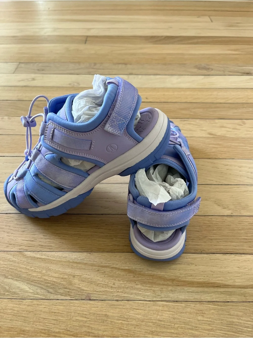 NWT! Lands End Kids All Weather Closed Toe Sandals, size 4 Youth/ Womens 6